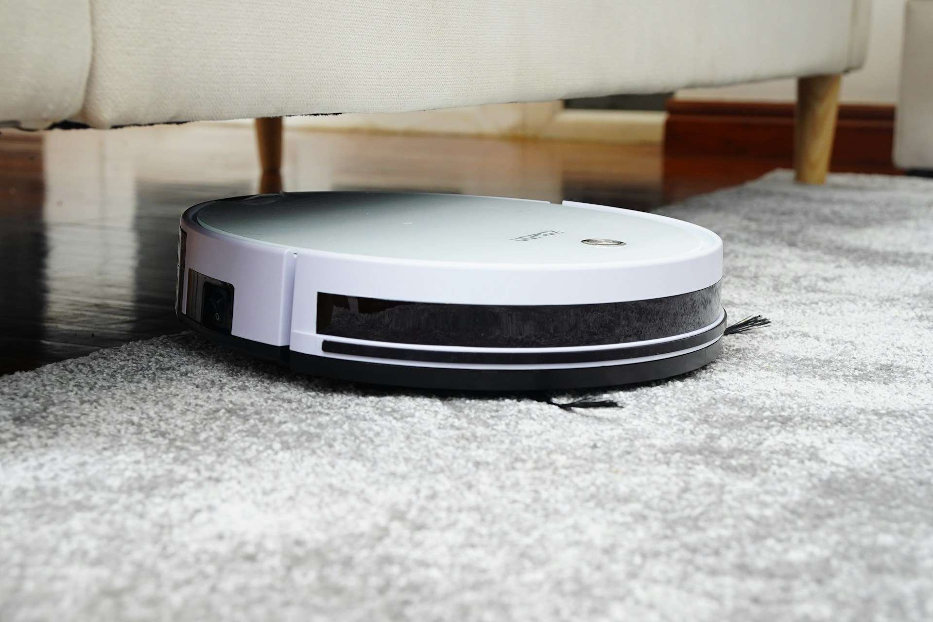 Jsou robotické vysavače vhodné pro všechny typy podlah?